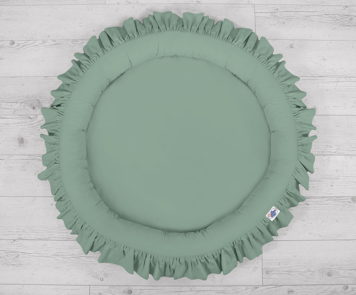 Nest with flounce - pastel green