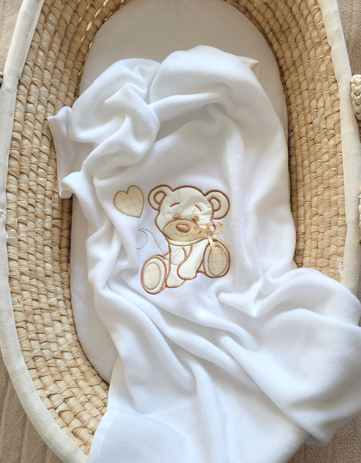 White bear polar fleece baby blanket detail