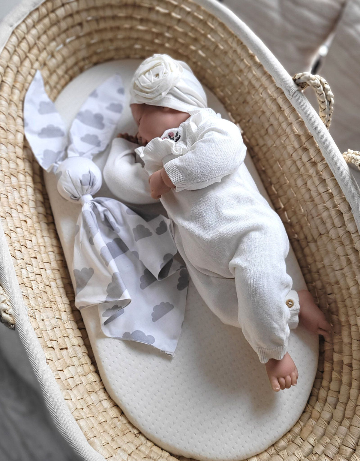 Soft cosy cuddly bunny blanket in cotton - Grey clouds