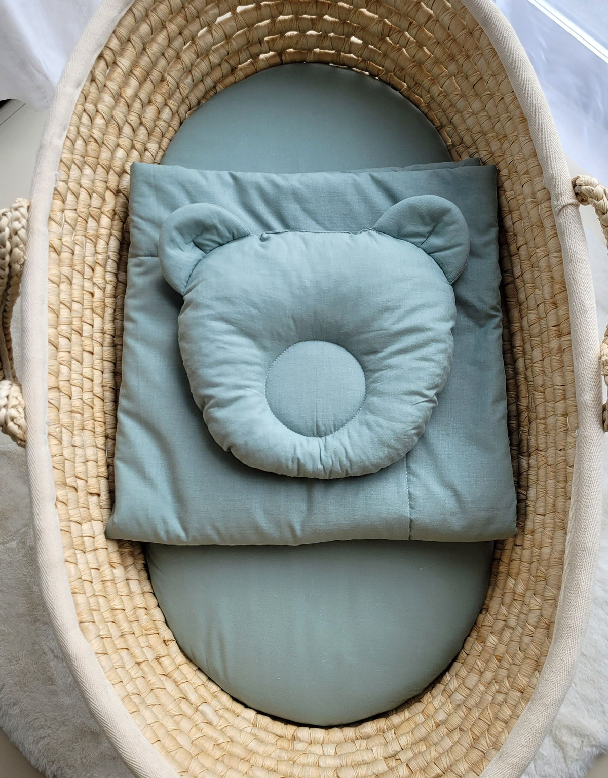Blanket with pillow - 2pcs set - pastel green