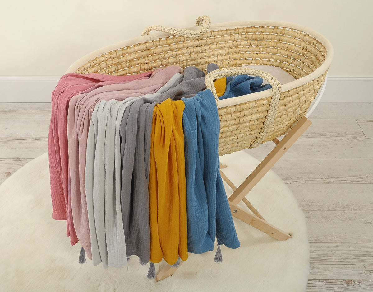 Muslin blanket for kids with tassels - pastel violet