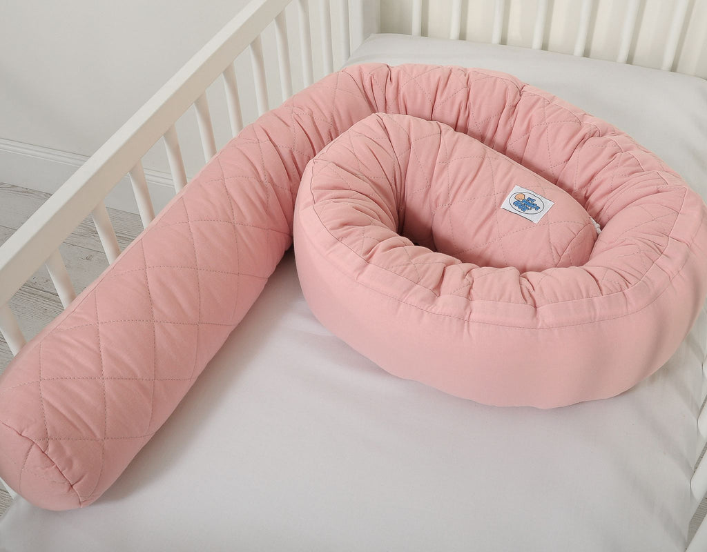 2-in-1 - Baby nest quilted - snake pillow bumper - white