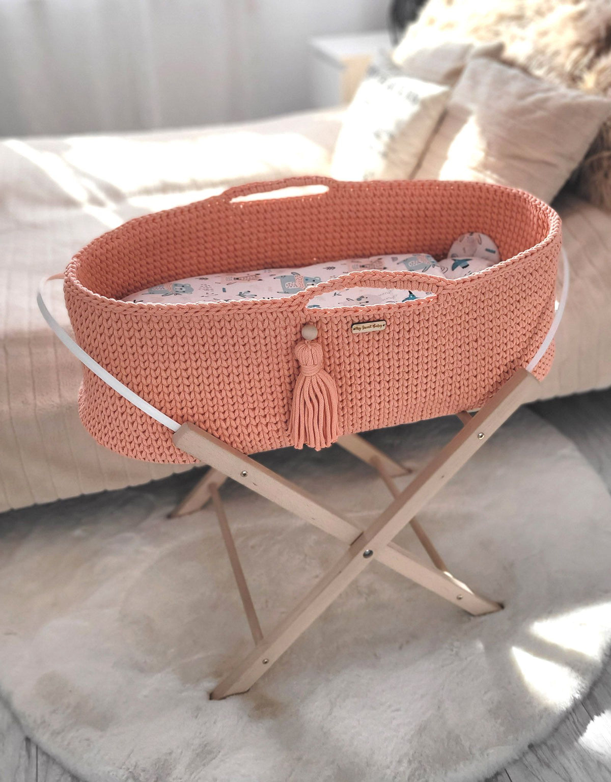 Moses basket BOHO Handmade cotton with mattress - salmon