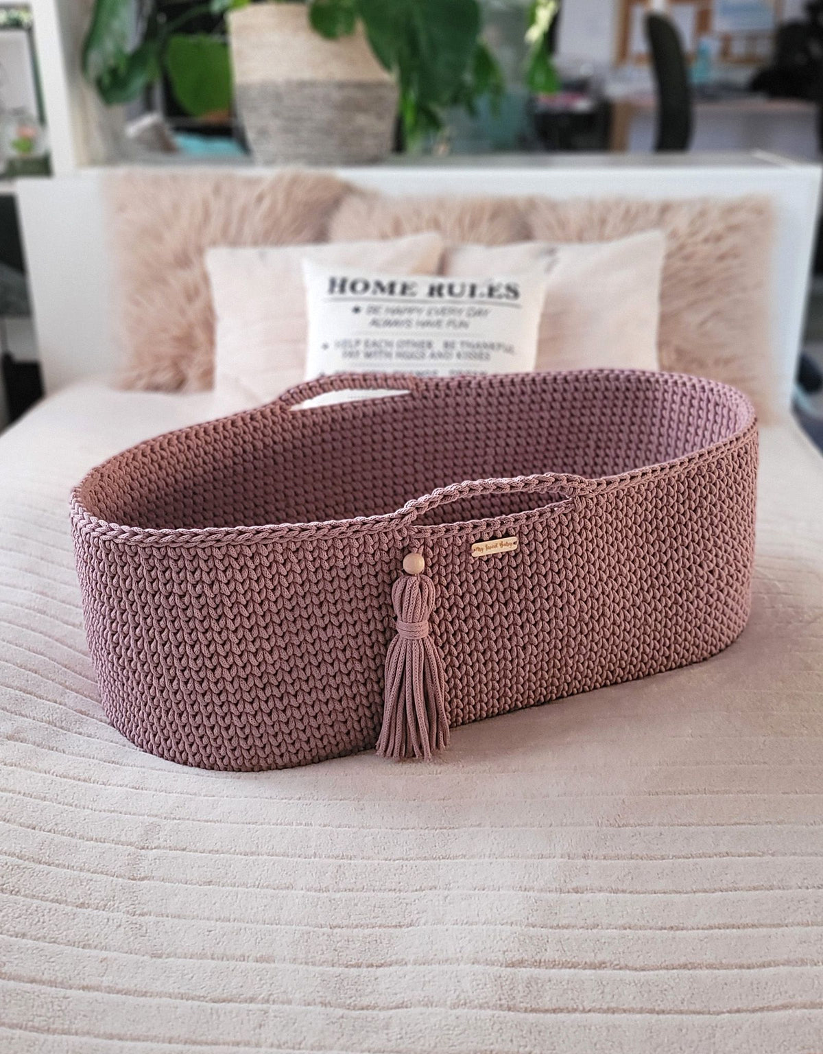 Moses basket BOHO Handmade with stand - mauve
